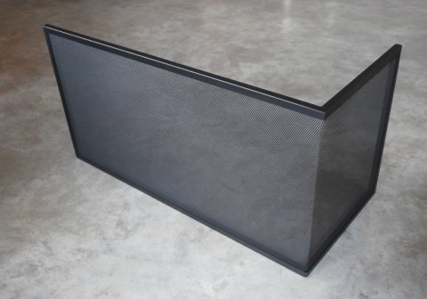 Tweezijdig hoekscherm uit een geheel